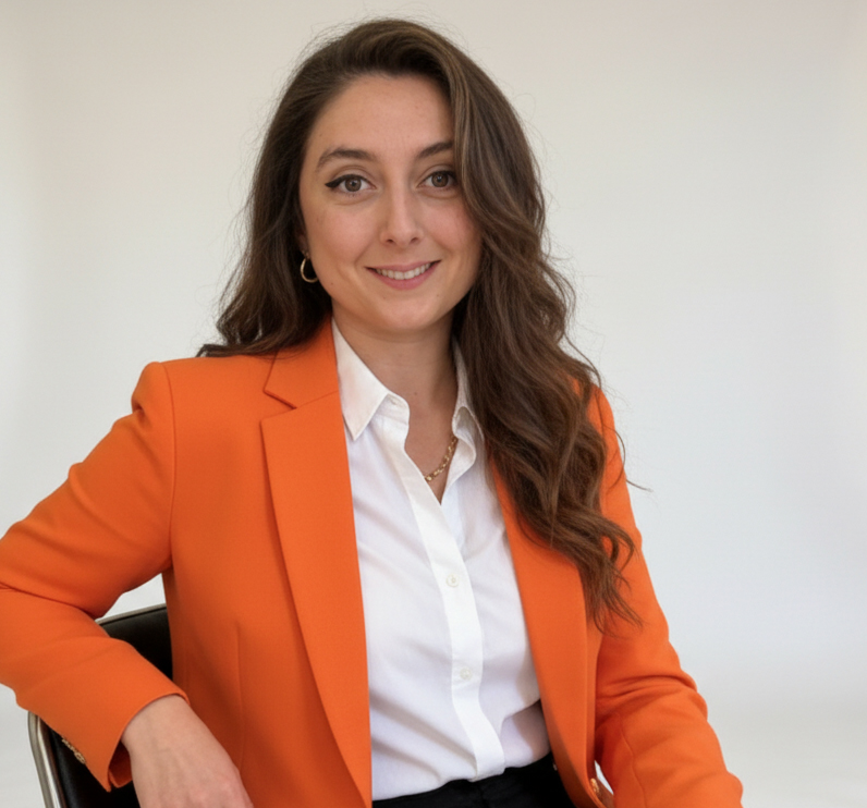 Anda Bouafia, fondatrice de Workfolk Studio, graphiste spécialisée vins et spiritueux